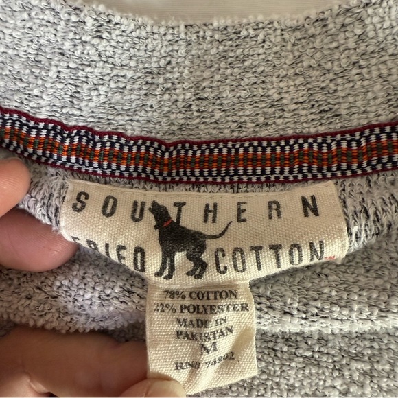 Southern Fried Cotton White Blue Crewneck Sweatshirt Size M Preppy Casual - Picture 3 of 7